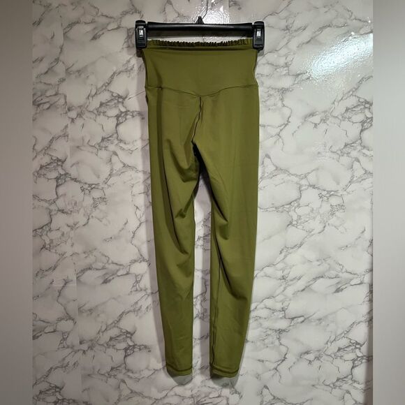 OFFLINE By Aerie Real Me Xtra High Waisted Crossover Ruffle Legging Size M - Picture 4 of 4